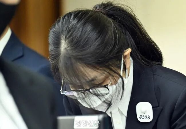 대법원, 김건희 여사 추가 구속영장 발부…‘구속 만료’ 나흘 앞두고 연장 기사 이미지