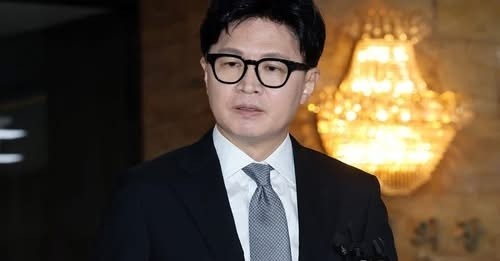 김종철 경찰청장 대행 “한동훈 딸 , 새 사실 나오면 재수사 배제 안 해” 기사 이미지